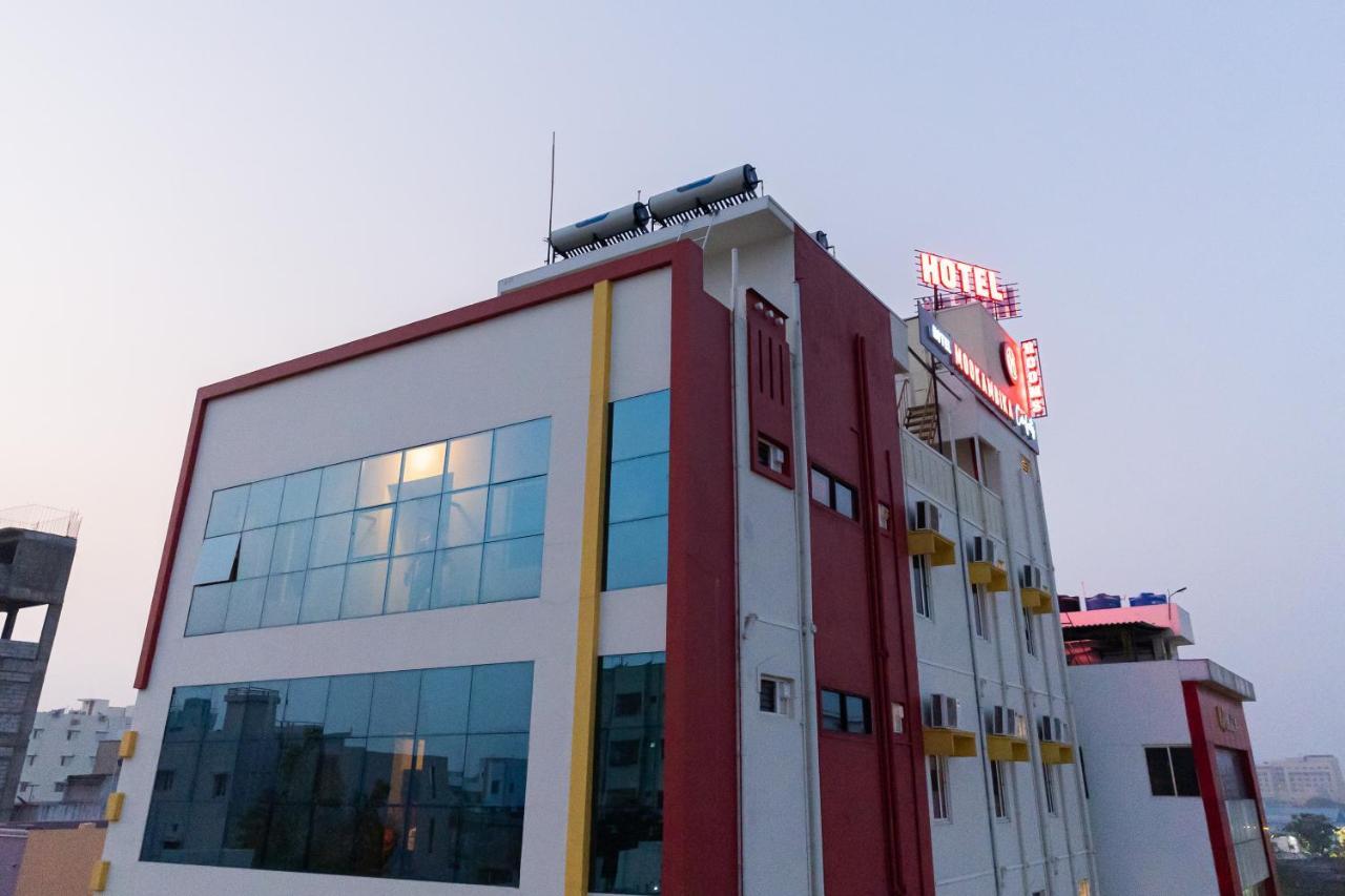 Hotel Mookambika Comforts Tirupati Exterior photo