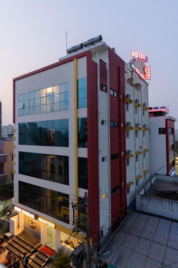 Hotel Mookambika Comforts Tirupati Exterior photo